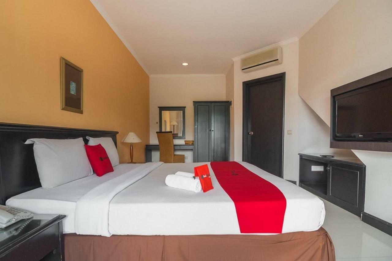 Reddoorz Plus Near Upi Setiabudi 3* Bandung