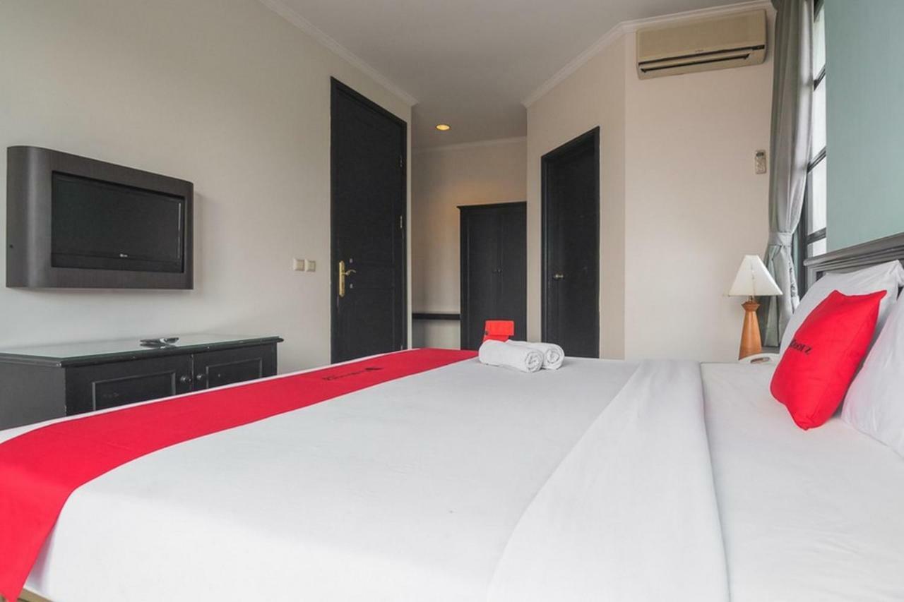 Hotel Reddoorz Plus Near Upi Setiabudi Bandung